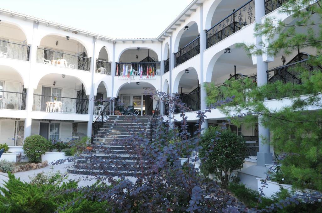 חניוטי Pegasus Hotel חדר תמונה