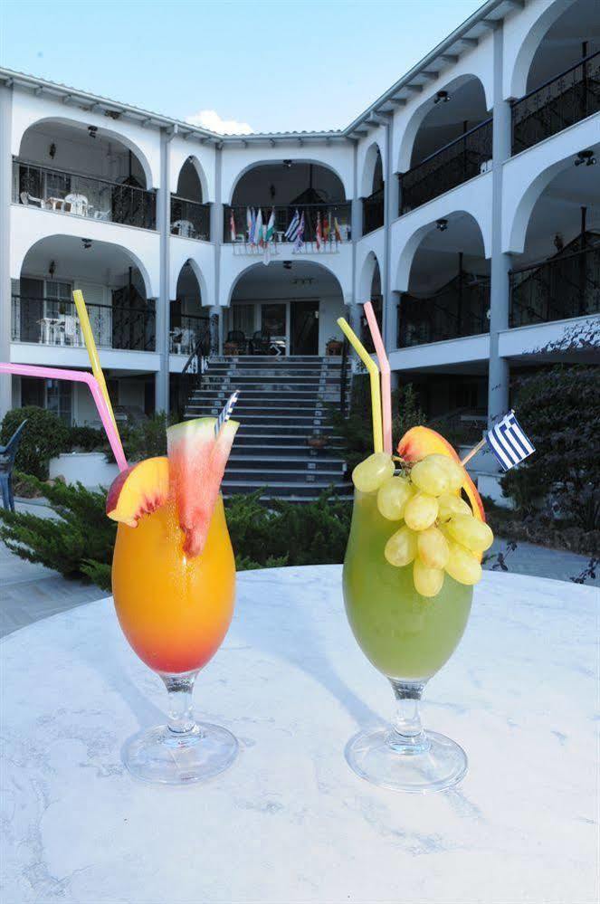 חניוטי Pegasus Hotel מראה חיצוני תמונה